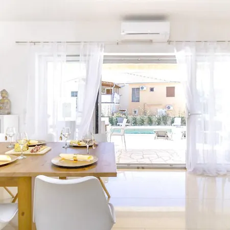 Spacious Hometuranj Holiday home Turanj