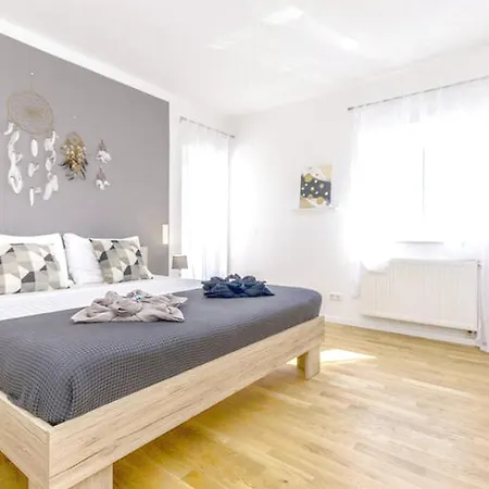 Spacious Hometuranj Holiday home